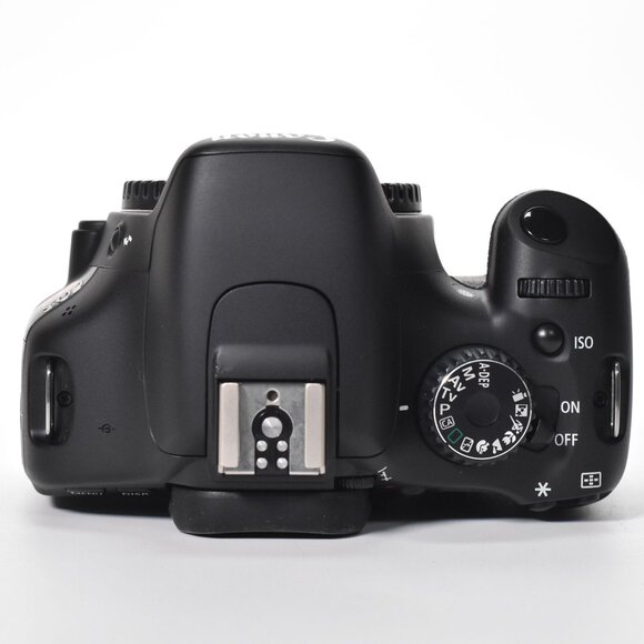 Canon EOS Rebel T2i DSLR 18MP 18-55mm Lens HD Video 675 Clicks 32GB SD Card - Picture 8 of 16